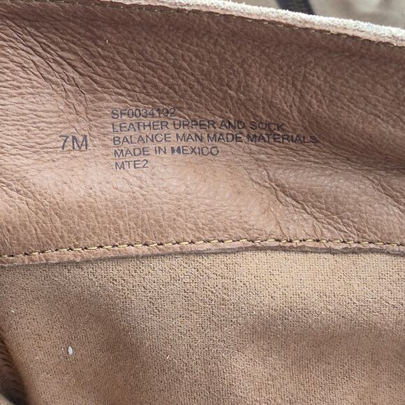 NEW Sofft Sharnell Lace-Up Suede Boot brown Women size 7 - Picture 6 of 7